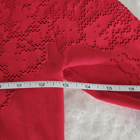 NEW Fabletics Red Seamless Cropped Top Size XS Activewear Athletic Sporty - Picture 5 of 8